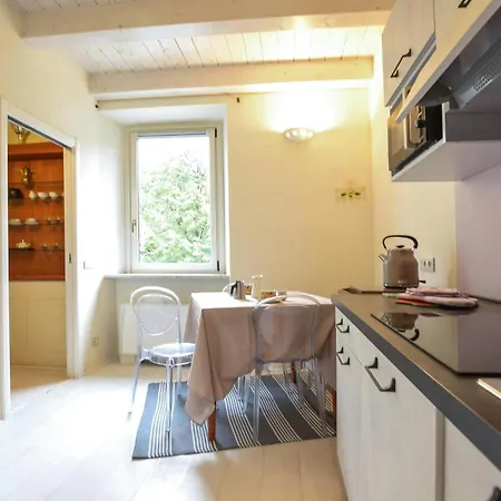 Awesome In With Kitchen Apartment *
